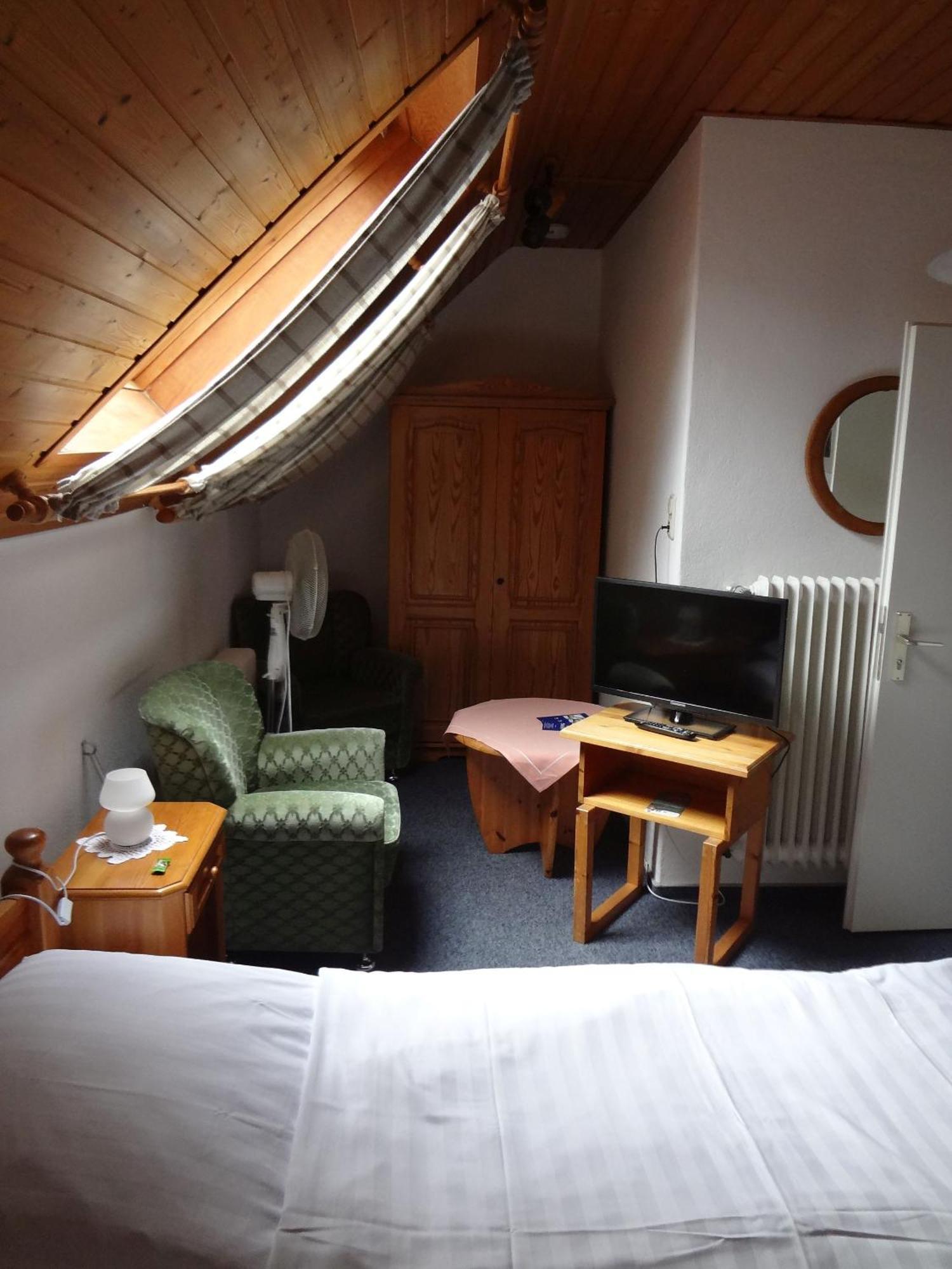 Hotel-Pension Stoeber Jever Buitenkant foto