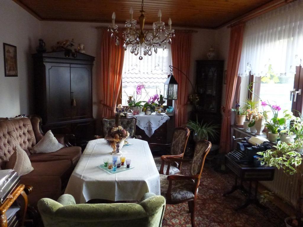 Hotel-Pension Stoeber Jever Buitenkant foto